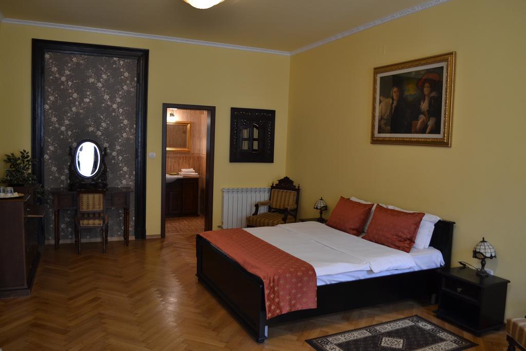 Casa Republicii Gasthof 3*